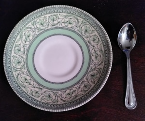 assiette et cuiller